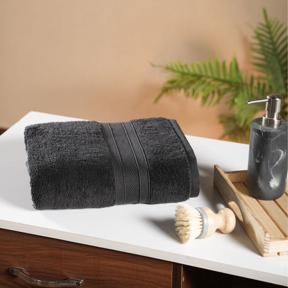 Case of 36 Solid Bath Towels
